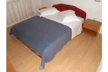 Chorwacja Privát Okrug Donji, Wewnątrz